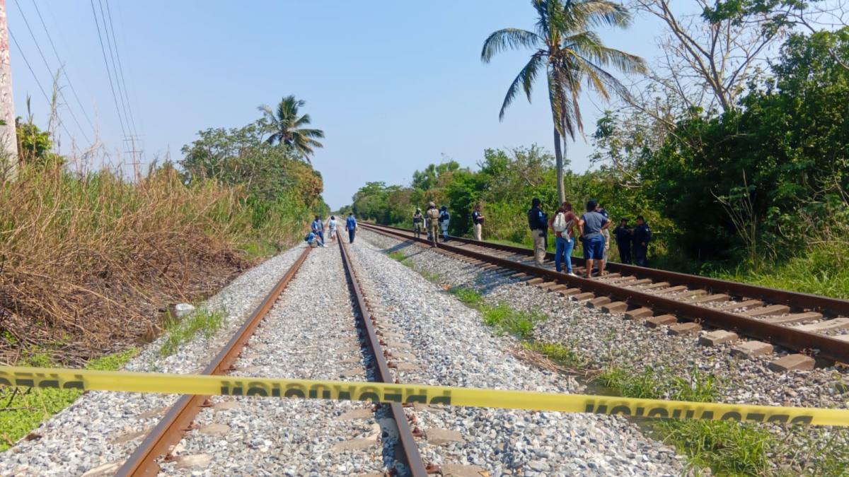 muerto-vias_del_tren-coatzacoalcos.jpg