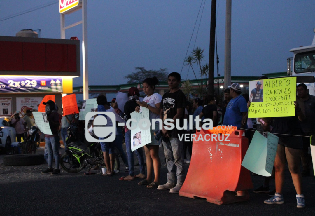 cordoba_veracruz-bloqueo-detenidos_en_cuitlahuac.png