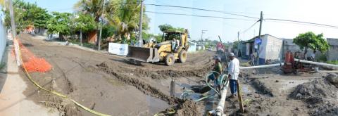 Supervisa Ramón Poo construcción de drenaje sanitario en la Colonia Dora María Treviño image 3