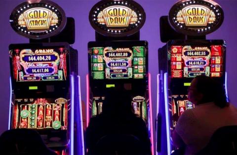 Carlos perdió todo por el juego y las apuestas en pandemia