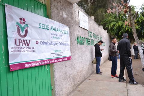 Por falta de certeza, en dos años 70 mil alumnos dejaron la UPAV