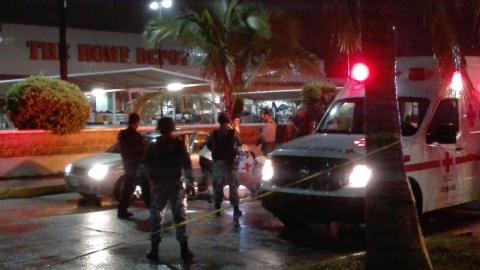 Ejecutado frente a Plaza Forum de Coatzacoalcos