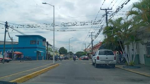Apagones dañan negocios en Paso del Macho y Camarón de Tejeda