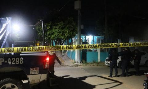 Asesinan a dos hombres dentro de una vivienda en Acayucan