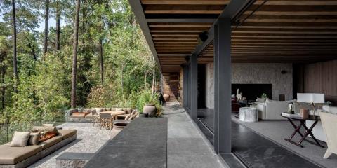 Duarte tenía listas 10 residencias en varios países: Yunes Linares