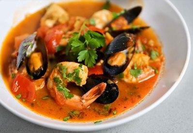 ¡Carísimo! Sopa de mariscos hasta en 300 pesos en Veracruz