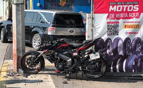 Muere mujer y hombre resulta herido tras chocar en Boca del Río