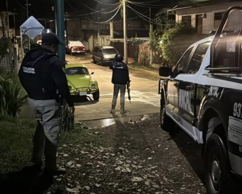 Denuncian a policías por ingresar a vivienda en Xalapa