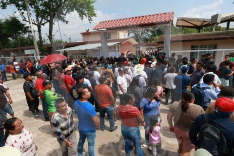 Destruyen boletas y suspenden elección en Chiltoyac