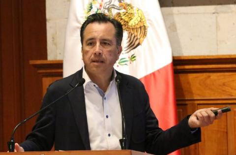 Se cayó teatrito a grupúsculo de senadores: Cuitláhuac a Monreal