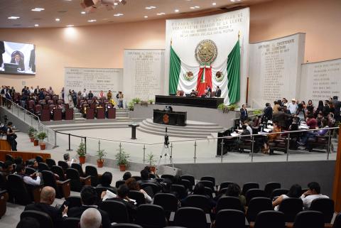 Integra LXIV Legislatura comisión para el otorgamiento del Premio a la Mujer 2018