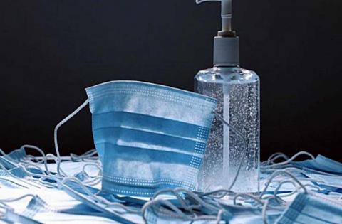 Para evitar abusos, Profeco regula precios de gel y cubrebocas