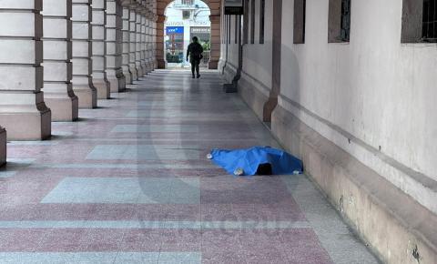 Hallan muerto a hombre en situación de calle en Veracruz