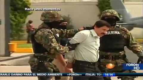 Presentan a El Chapo Guzmán en hangar de Marina