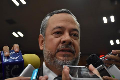 Reaparece Domingo Bahena en el Congreso del Estado