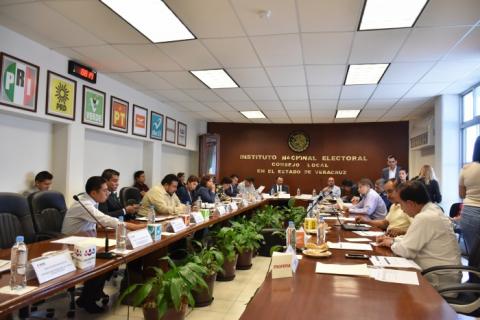 Multas del INE debilitan a partidos de oposición en Veracruz