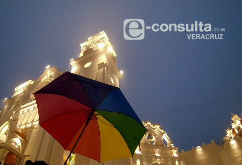 Xalapa se pinta de arcoíris: ni la lluvia frenó la Marcha del Orgullo LGBT+