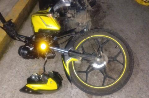 Muere motociclista tras trágico accidente en Huatusco Muere motociclista tras trágico accidente en Huatusco