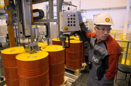 Precio del crudo sube por primera vez en 8 días