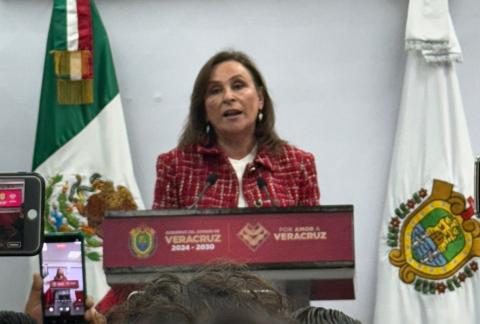 Por bono atrasado, Nahle amaga con relevar a titular de Salud