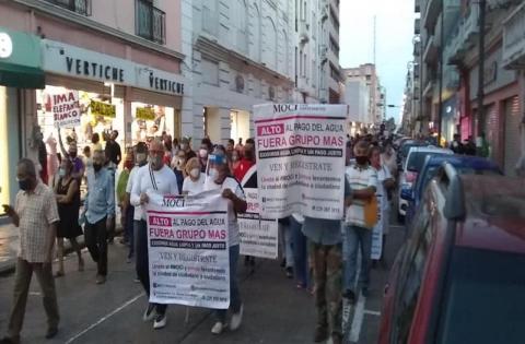 Protestan ante cobros de grupo MAS, en Veracruz