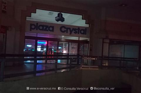 Se roban dos cajeros en plaza comercial de Coatza
