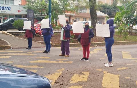 Trabajadores LEIH bloquean Ruiz Cortines en Xalapa por adeudos