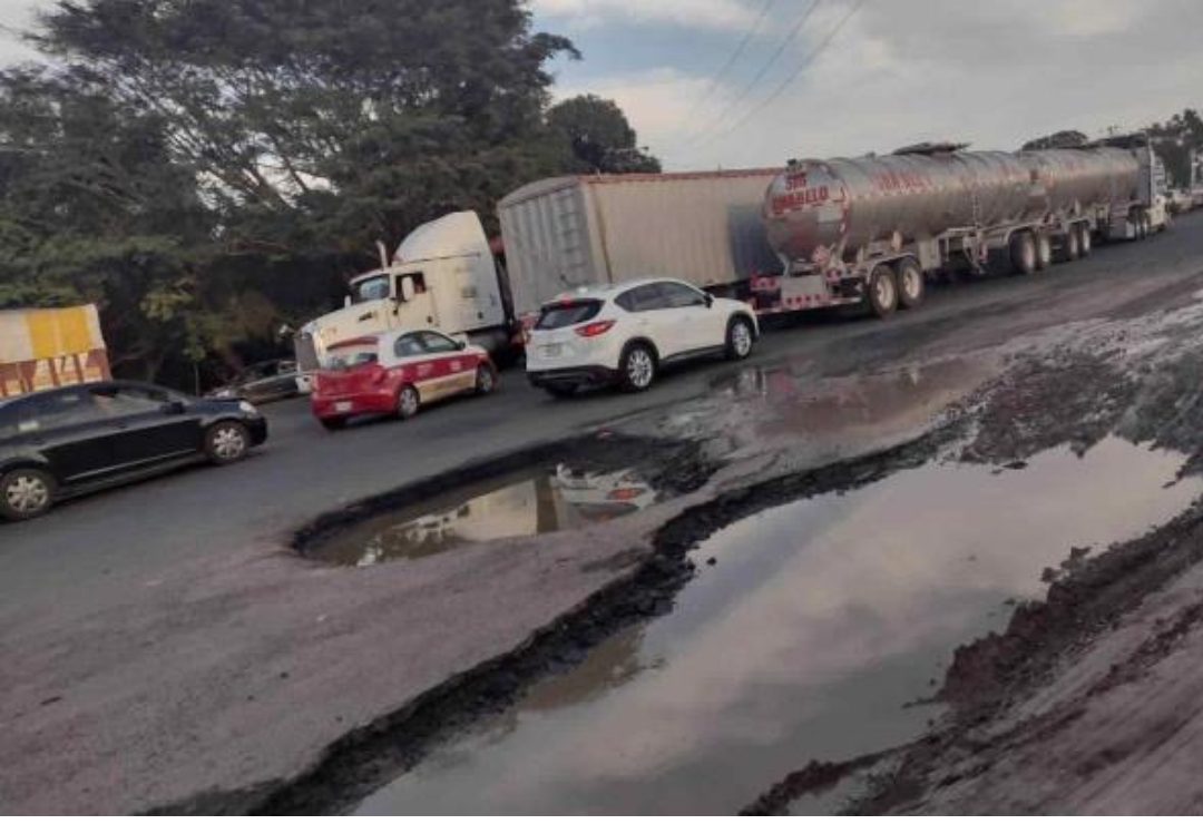carreteras_veracruz-baches-conductores_1.png