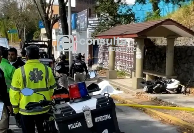 bache-Xalapa_Coatepec-motociclista.png