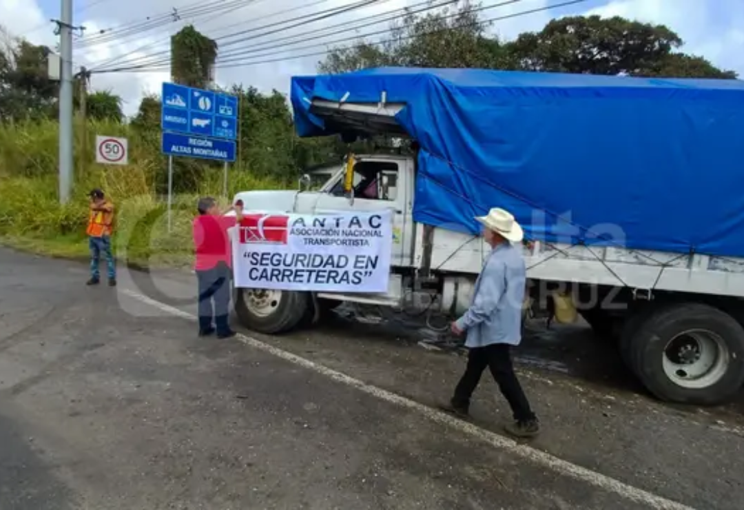 transportistas-paro-veracruz_2.png