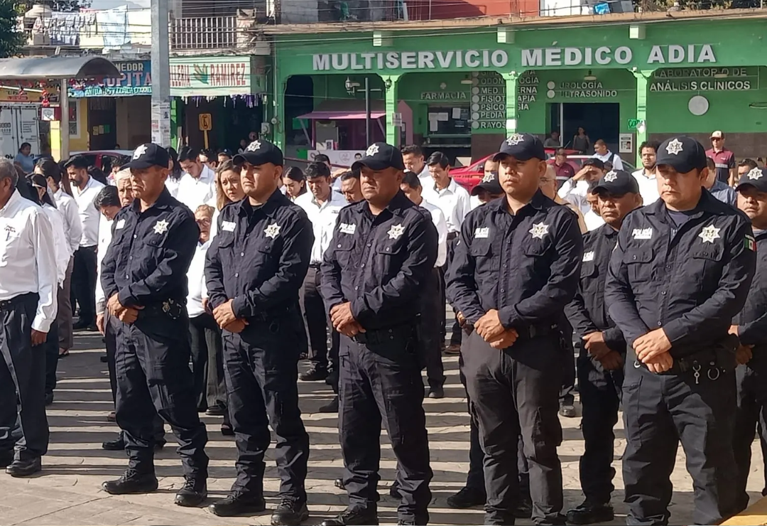 armas-policia-amatlan_de_los_reyes.png