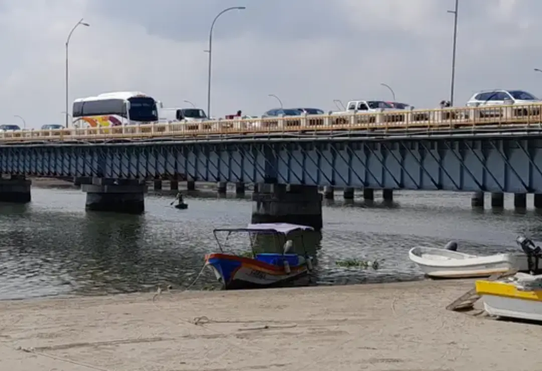 trafico-puente-boca_del_rio.png