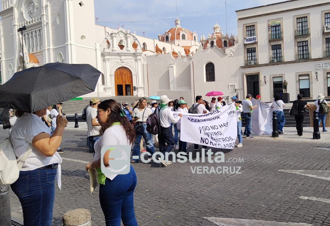 upav-protesta-xalapa.png