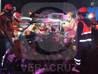Mueren 2 militares en choque sobre la Xalapa-Perote; uno quedó grave