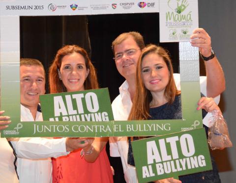 Capacita Gobierno Municipal a padres de familia en el combate al Bullying
