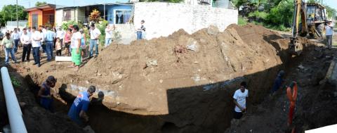 Habitantes de la Colonia La Loma tendrán drenaje sanitario image 4