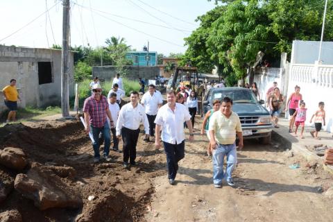 Habitantes de la Colonia La Loma tendrán drenaje sanitario image 2