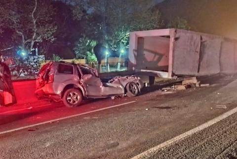 Liberan autopista Puebla-Orizaba; familia quedó atrapada entre 2 tráileres
