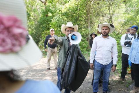 Con faenas y educación ambiental, reitera Ayuntamiento de Emiliano Zapata compromiso con el entorno