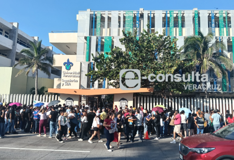 Nueve mil aspirantes buscan entrar a la UV región Veracruz