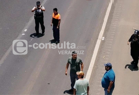Muere hombre atropellado en la Tinaja-Cosoleacaque; responsable huyó