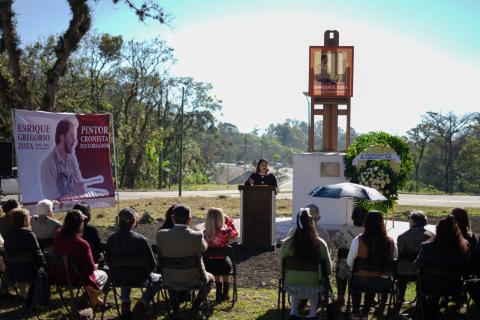 Coatepec honra a Enrique Gregorio Zoza