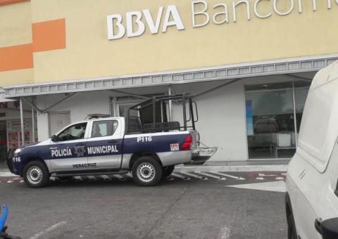 Hombres asaltan banco en El Coyol, Veracruz