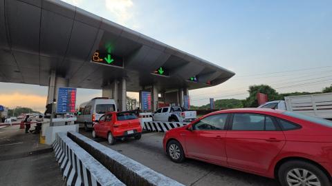Plumas arriba: caseta del puente Coatzacoalcos 1 ya es libre y gratis