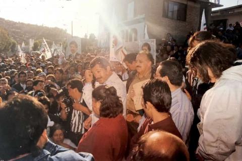 Fotografías y dibujos son parte del expediente de Mario Aburto image 12