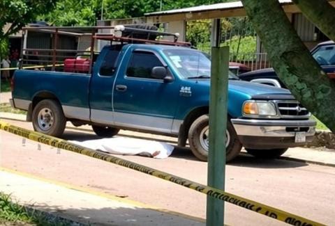 Asesinan a balazos a comerciante maderero en Omealca