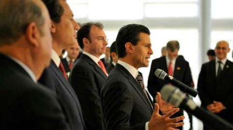 EPN y gabinete se reúnen a puerta cerrada para afinar decálogo