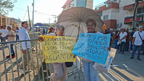 Tengo 30 años sin escrituras: Gloria a Sheinbaum, en Veracruz
