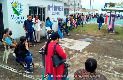 Este jueves continuará vacunación a adultos mayores en el Puerto