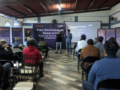 Aportan propuestas en Foro de Participación Ciudadana en Santa Leticia